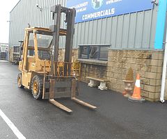 FOR SALE: Caterpillar Fork Lift