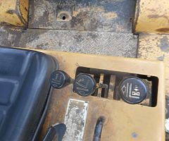 FOR SALE: Caterpillar Fork Lift - Image 6/10