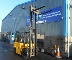 FOR SALE: Caterpillar Fork Lift
