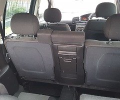 Opel zafira 2005 nctd 10/20 taxed 03/20 7 seater manual transmission - Image 5/7