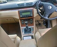 Volkswagen Passat 1.6 2006 - Image 4/6