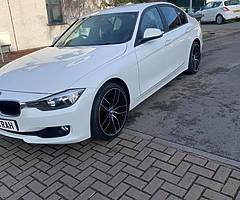 2014 BMW Series 3 - Image 5/5