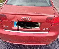 AUDI A4 B7 BREAKING