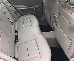 Mercedes E220 - Image 4/9