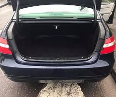 Mercedes E220 - Image 8/9
