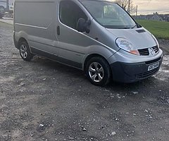 2007 Traffic 2.0 M9R engine box etc
