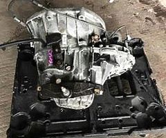 2007 Traffic 2.0 M9R engine box etc - Image 10/10