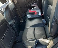 Nissan QASHQAI - Image 4/9