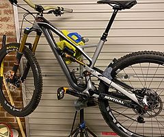 Medium YT Jeffsy CF Pro Race 2017 160mm travel all round - Image 4/10