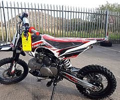 2020 Stomp Juice box