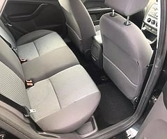07 Ford Focus 1.6 LX - Image 4/10