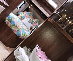 2014 HOBBY EXCELLLENT TOURING CARAVAN - Image 3/8