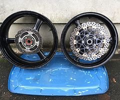 zx10r gen 4 wheels and discs - Image 1/2