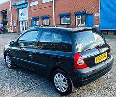Renault Clio 1.2 petrol - Long MOT