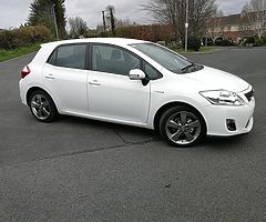 Toyota Auris Hybrid/Self Charging/Low miles/FSH - Image 10/10