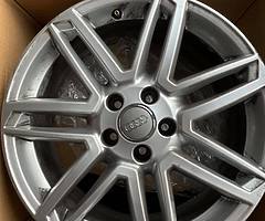 Original Audi RS4 18’’ Alloys - Image 3/4