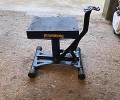 Mx bike stand in perfect working order .