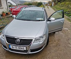 2010 VW Passat Estate ONLY €200tax + 2 year NCT - Image 6/9