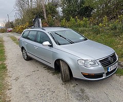 2010 VW Passat Estate ONLY €200tax + 2 year NCT - Image 8/9