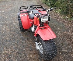 Honda atc 200es trike 1985 big red. Very good condition. Starting and running fine. Only thing that  - Image 4/7
