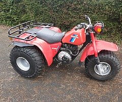 Honda atc 200es trike 1985 big red. Very good condition. Starting and running fine. Only thing that  - Image 6/7