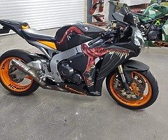 Looking for race graphics?