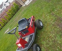 Ride on tractor good going needs gone tommorow £250 Ono - Image 4/4