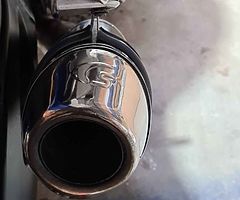 Scorpion exhaust removed of a k8 gsxr 1000. Very good condition.