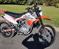 2019 Defender 250x Enduro