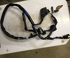 GSXR 1000K9 parts, should fit 09-16 1000 and maybe some 600 and 750. two sets of standard fork inter