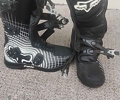 Fox MX tech motocross boots. - Image 9/9