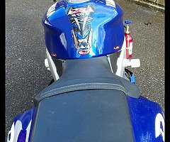 R1 in mint condition its been serviced oil/ oil filter air filter new plugs new back tyre chain spro - Image 6/9