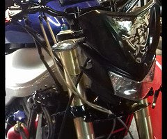 R1 in mint condition its been serviced oil/ oil filter air filter new plugs new back tyre chain spro - Image 7/9