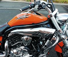 2012 Hyosung GV650. Limited edition, Full history, GENUINE 1400 miles, all MOTS to prove mileage. Lo - Image 3/9