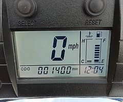 2012 Hyosung GV650. Limited edition, Full history, GENUINE 1400 miles, all MOTS to prove mileage. Lo - Image 7/9