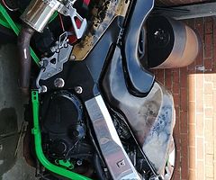 Zzr 1100 runs noise from engine new starter chain tensioner as I was told this was the problem turne