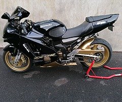 02 zx12r ninja,motd,yoshimura pipe,cobra alarm,new battery recent new back tyre,steering damper, few