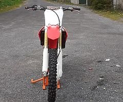 2017 crf250 well minded bike , new tyres chain and sprockets. Bike hasnt got much use. Has map switc - Image 6/6