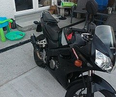 Honda cbr 125 in perfect condition taxed for a year good brake good tyres all works as it should rac