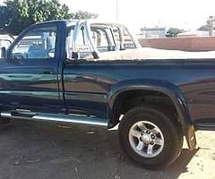 Toyota Hilux 2.7 for sale