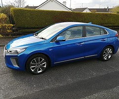 2017 Hyundai Ioniq Premium Se Hybrid Top Spec !!