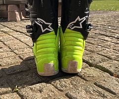 Gear is all good both jerseys size youth xl bottoms waist 28 goggles in mint condition the eks goggl - Image 7/10