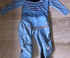 Gear is all good both jerseys size youth xl bottoms waist 28 goggles in mint condition the eks goggl - Image 10/10