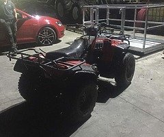 Quad starts first turn