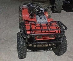Quad starts first turn