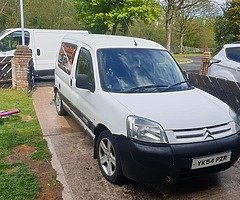 2004 berlingo has no 5th gear put a new gearbox and clutch in it last Christmas and 5th gear went in