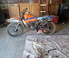1986 Yamaha RT100  Parts wanted pm what you have