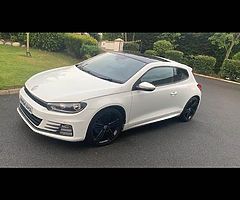 Anyone know where i can get a drivers side tail-light for a mk3 scirocco facelift? Need asap