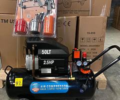50 Litre Air Compressor & Comes with 5 Piece spraying kit.