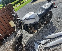 Yamaha 600 1999 for parts engine going 100% best offer take her